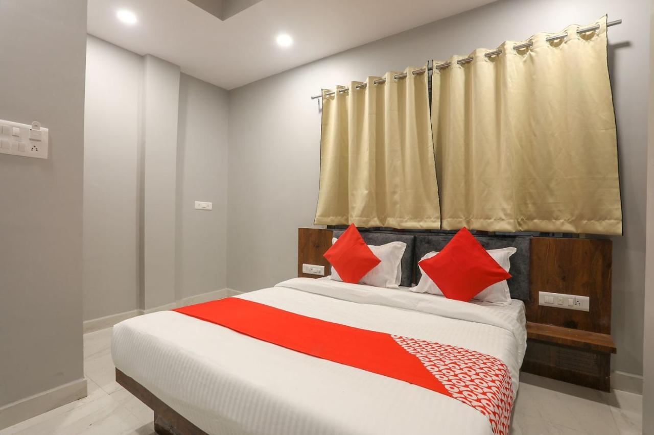 Hotel Shankar Ujjain Esterno foto